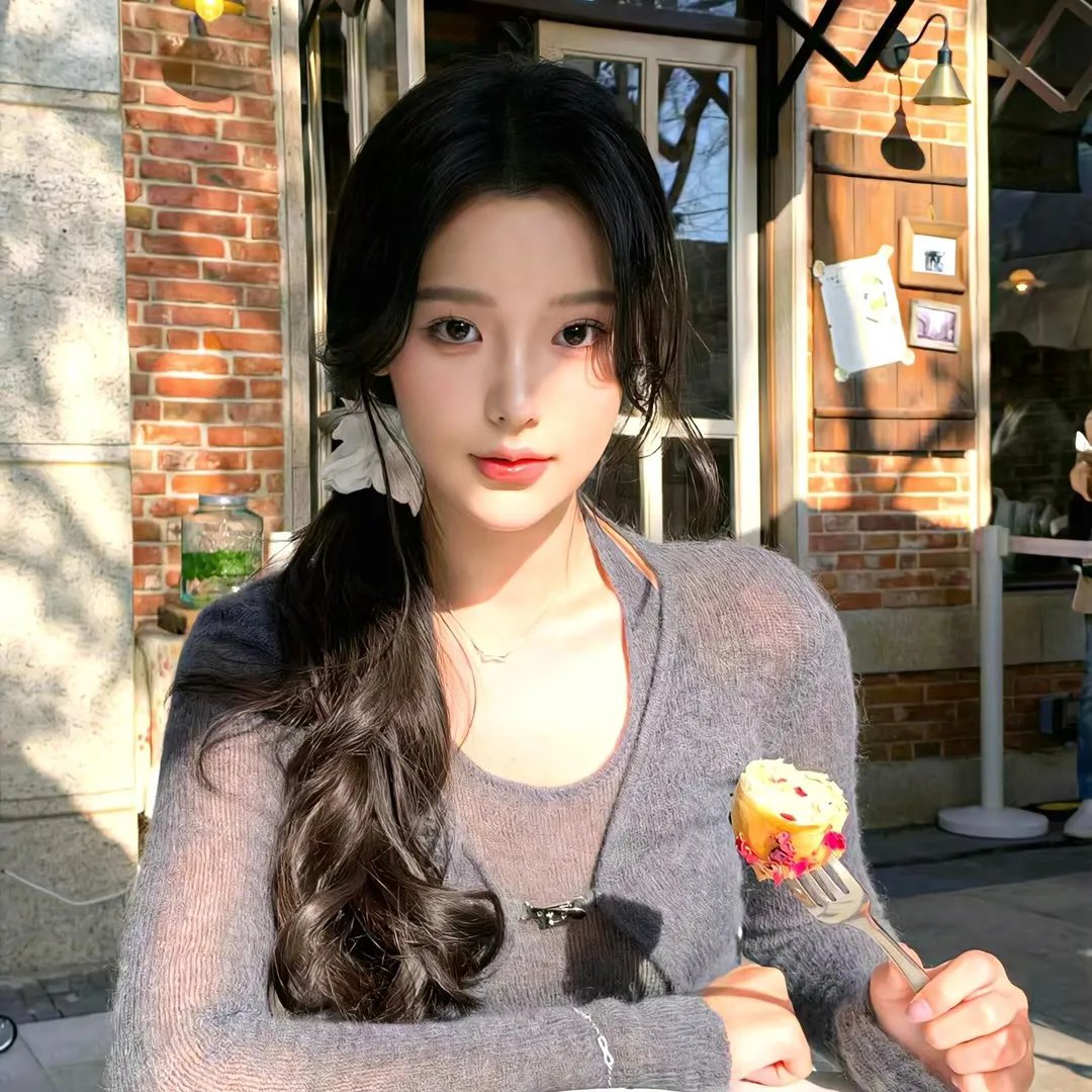 想吃掉我的非人少女